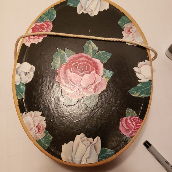 Decoupaged Upcycled Vintage Oval Box , Black with Roses - Picture 5 of 12